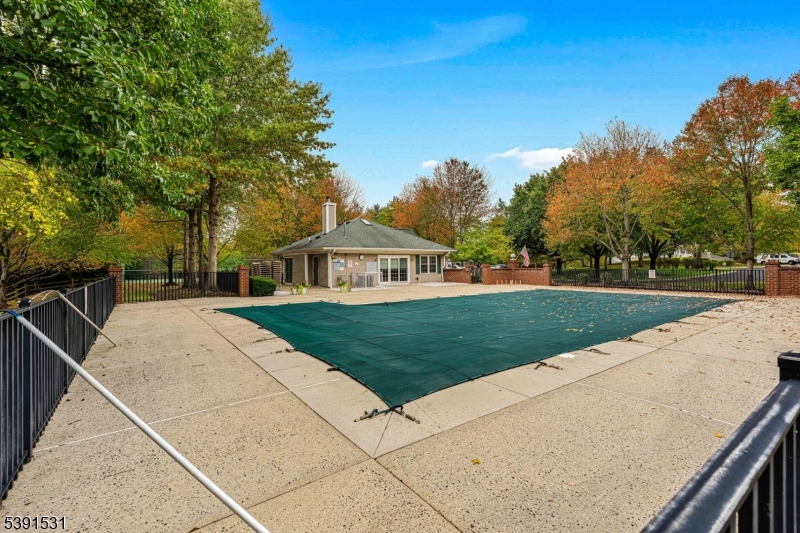 property viewer photo 26