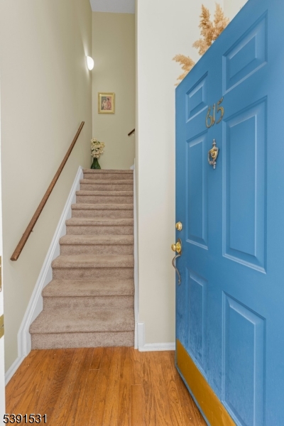property viewer photo 3