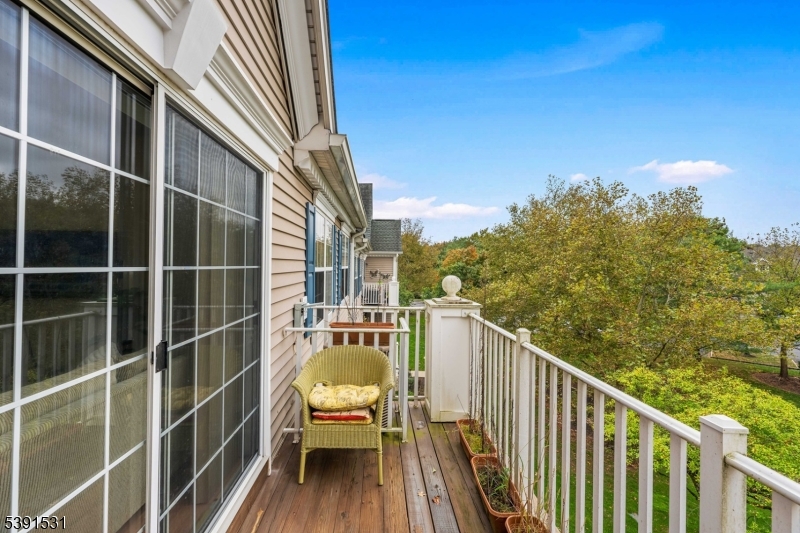 property viewer photo 7