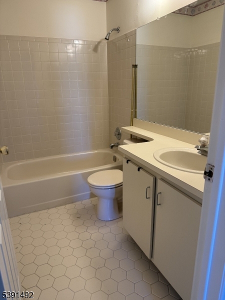 property viewer photo 12