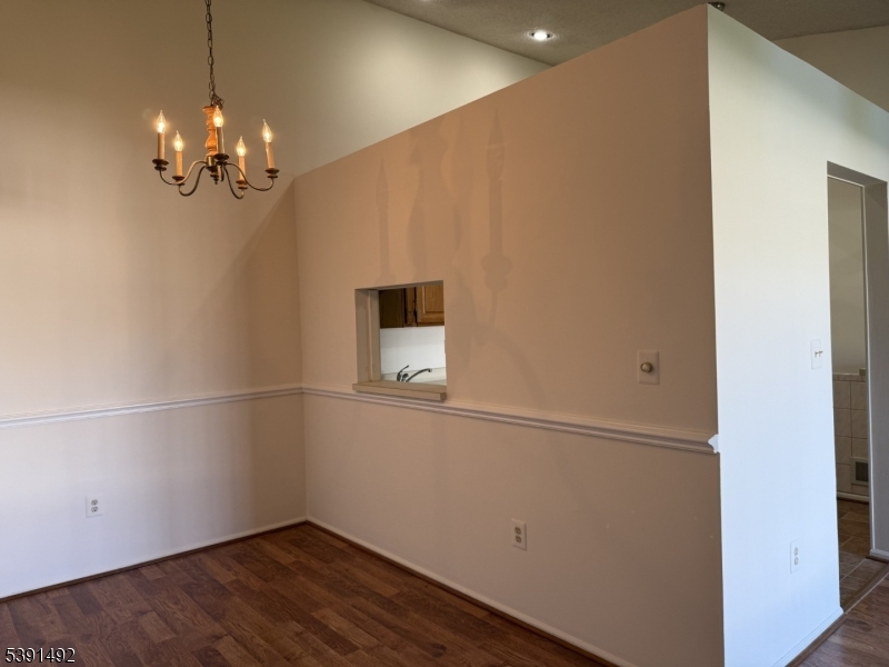 property viewer photo 8