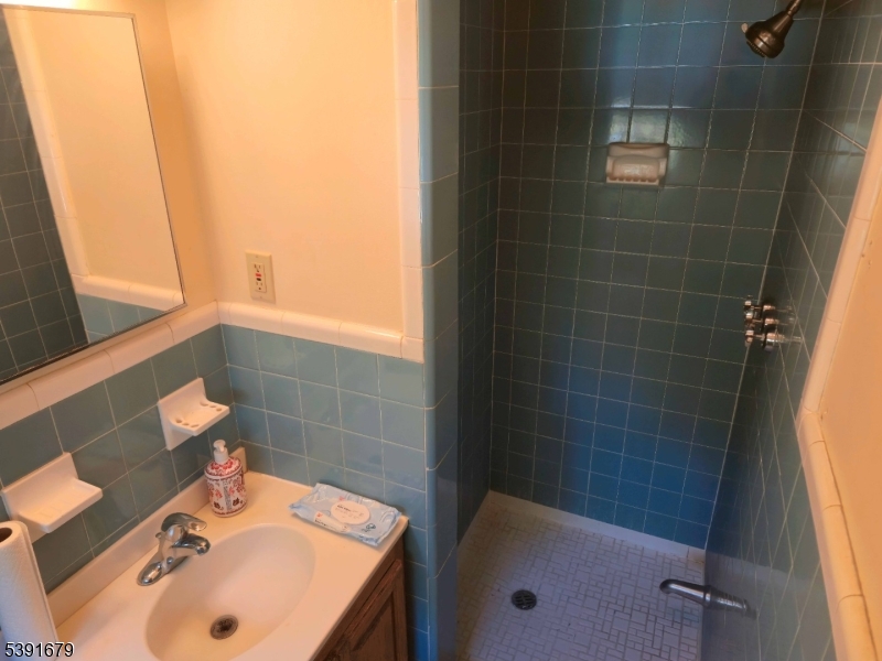 property viewer photo 15