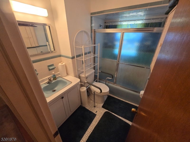 property viewer photo 19