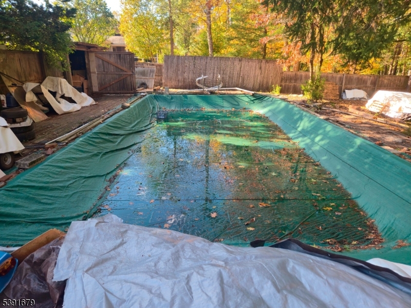 property viewer photo 27