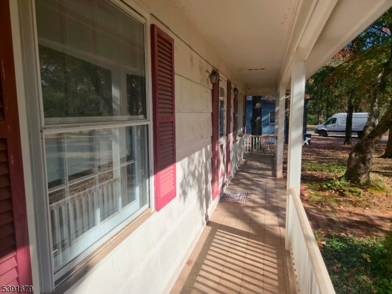 property viewer photo 3