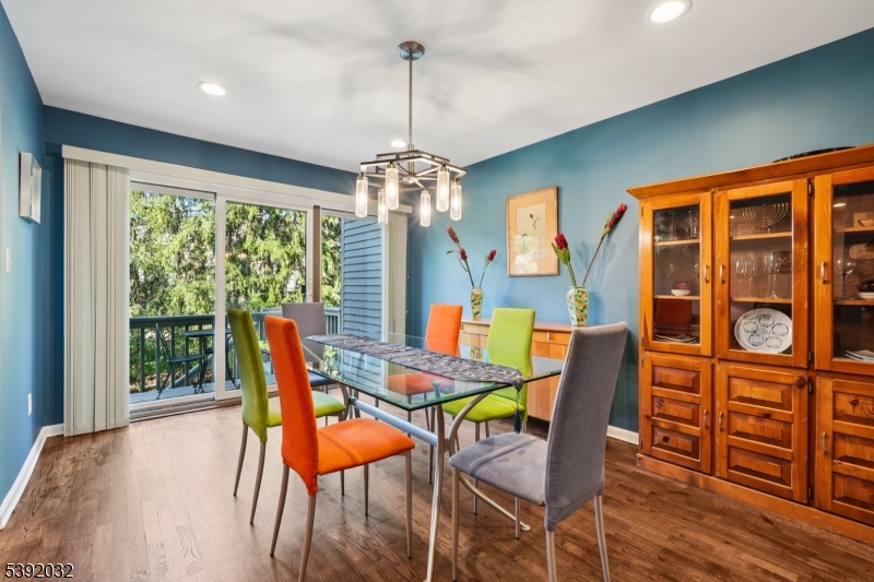 property viewer photo 5