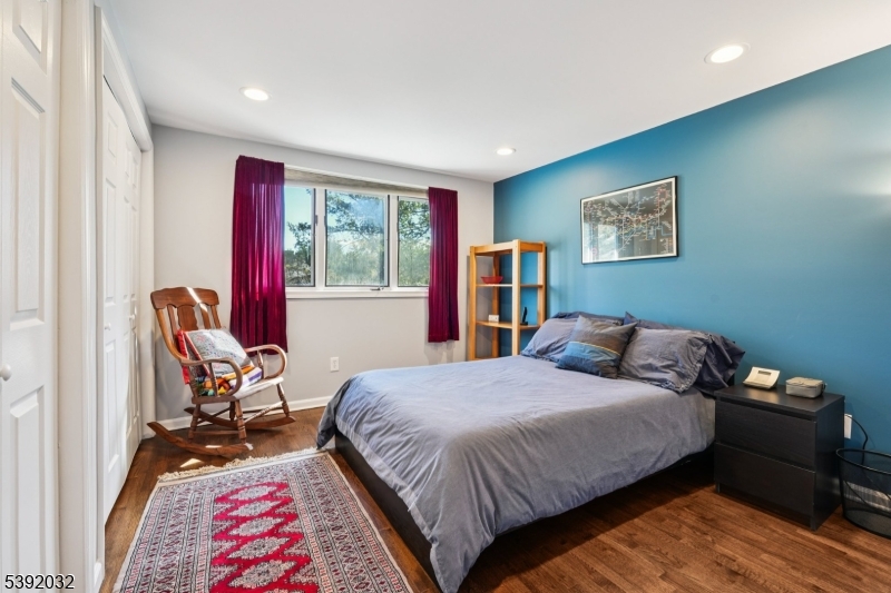 property viewer photo 8
