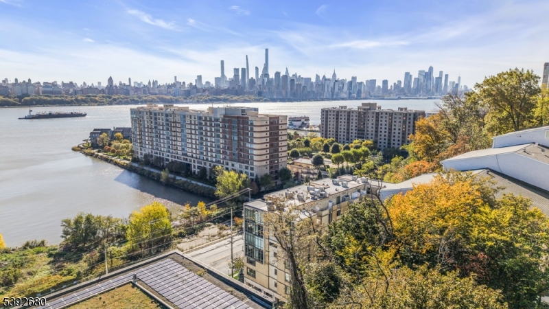 property viewer photo 35