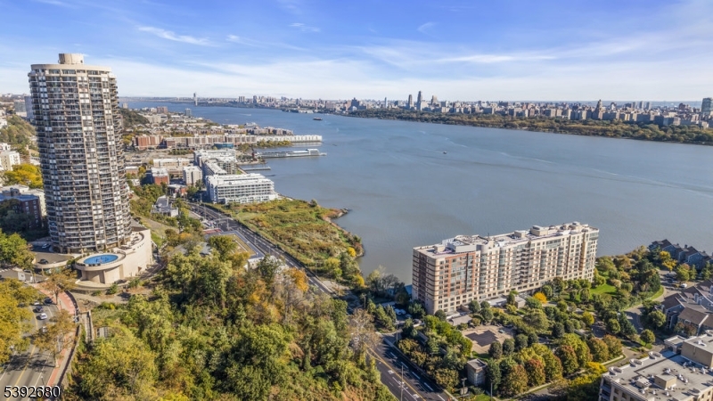 property viewer photo 39