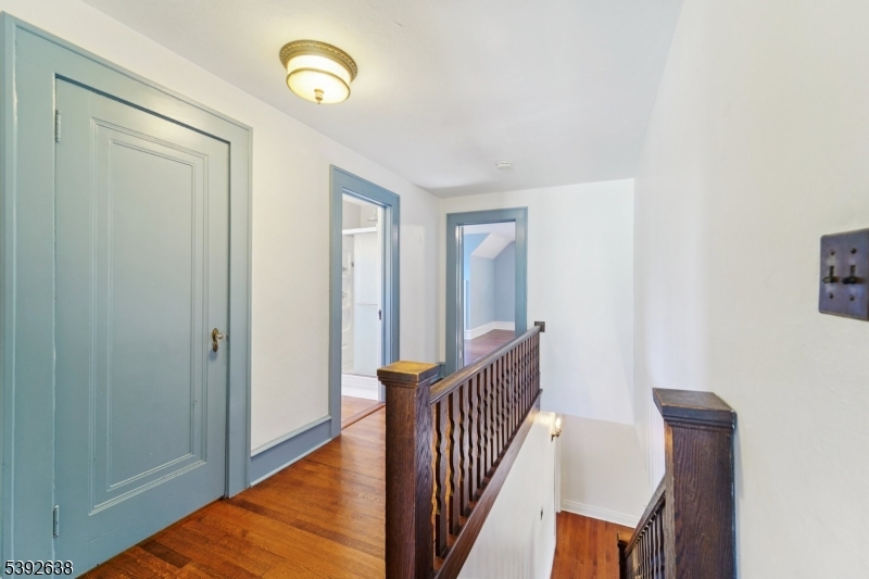 property viewer photo 12