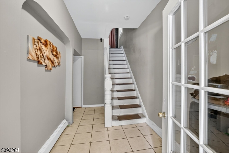 property viewer photo 1