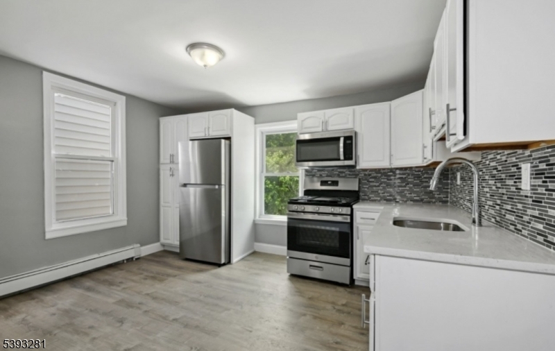 property viewer photo 14