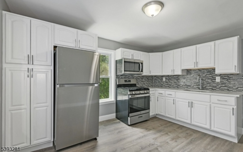 property viewer photo 17