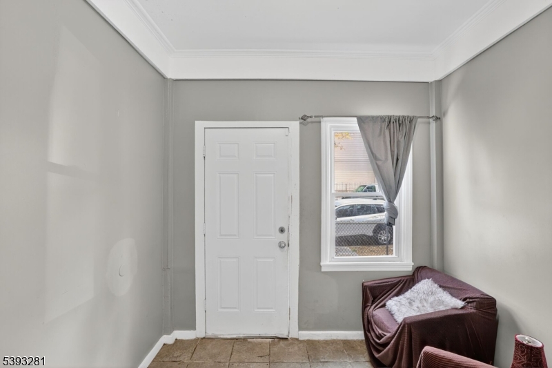 property viewer photo 2
