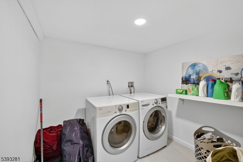 property viewer photo 28