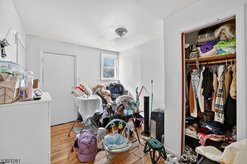 property viewer photo 7