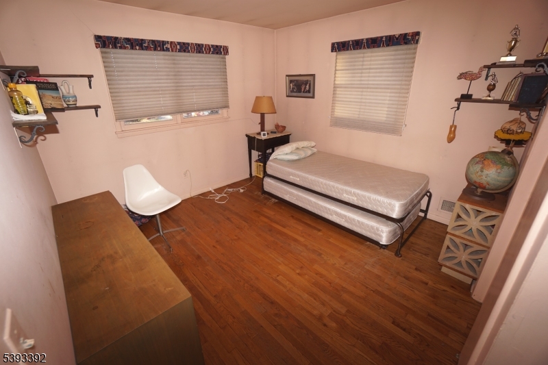 property viewer photo 15