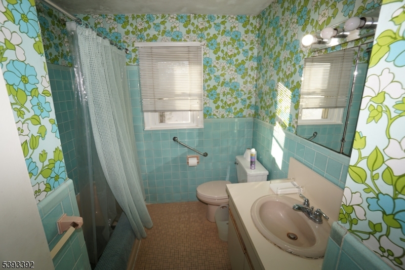 property viewer photo 18