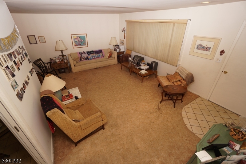 property viewer photo 2
