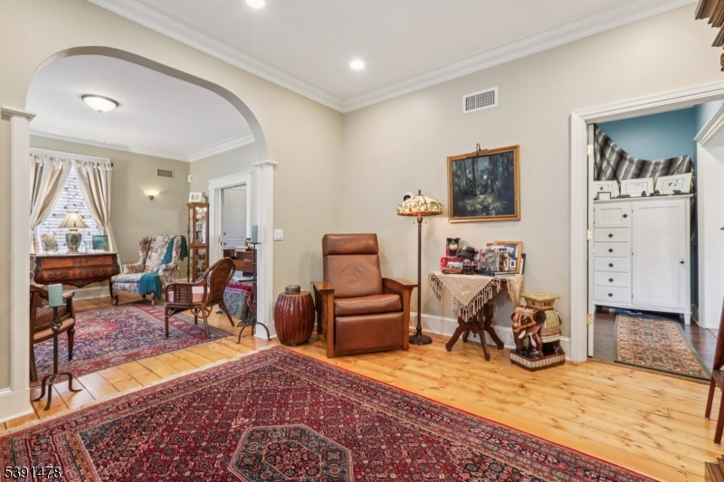 property viewer photo 10