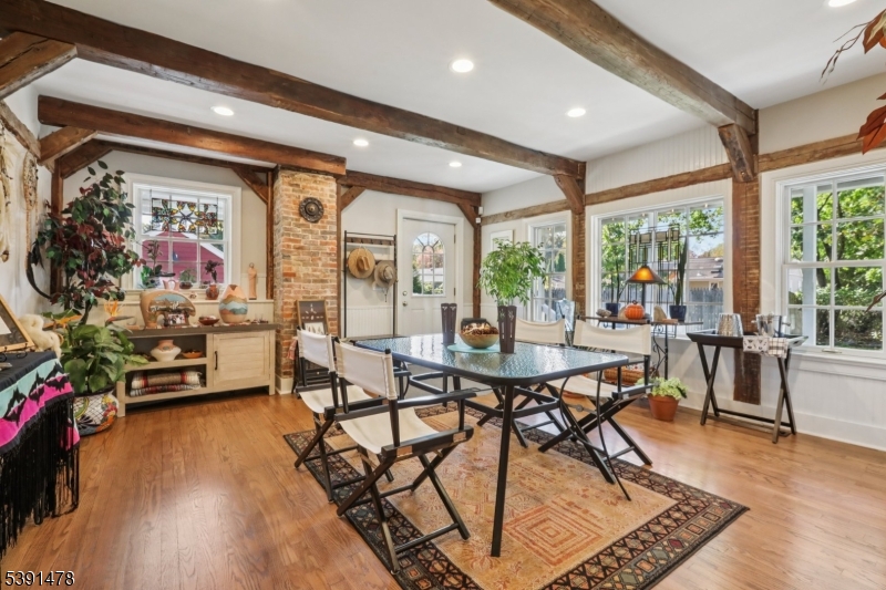 property viewer photo 11