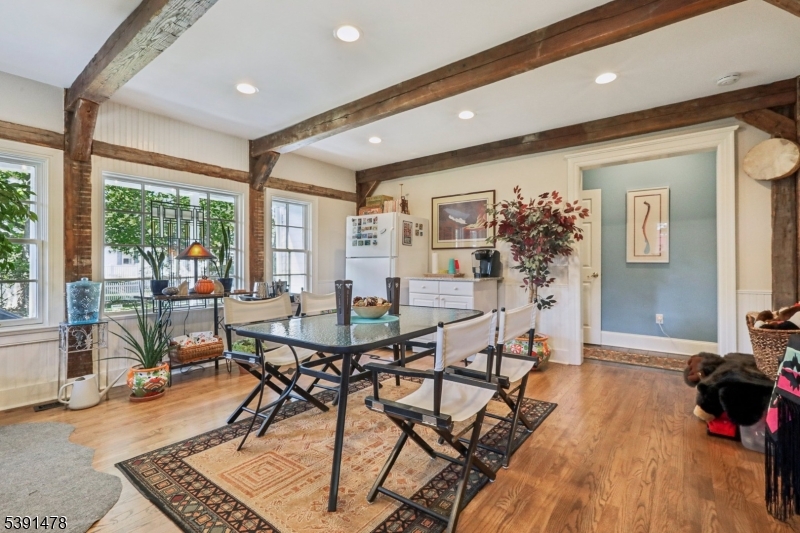 property viewer photo 13