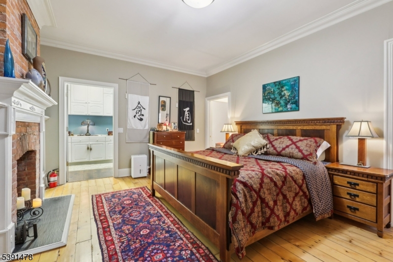 property viewer photo 15