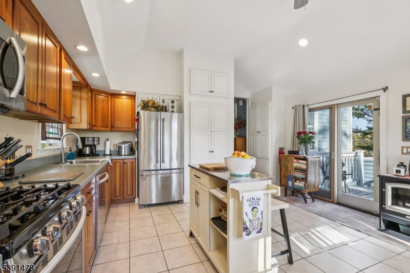 property viewer photo 24