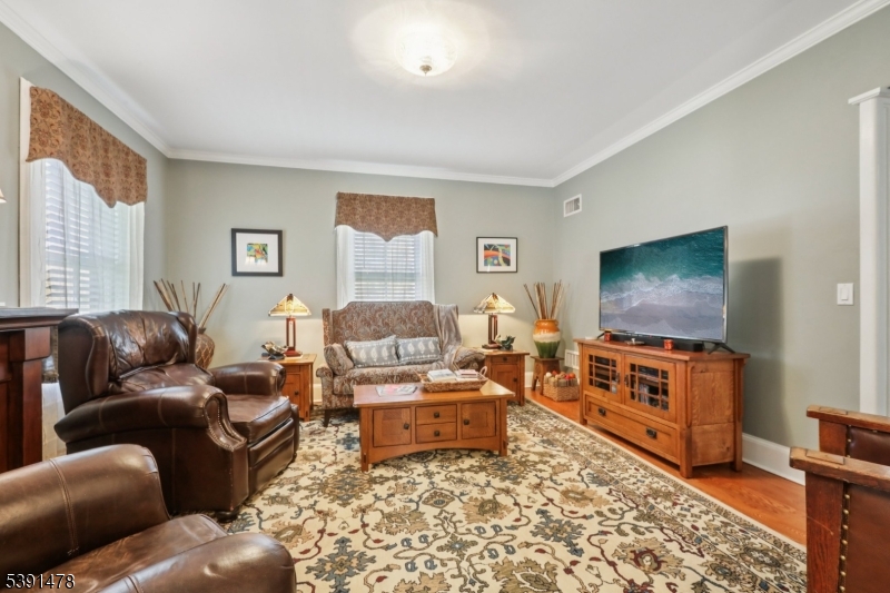 property viewer photo 31