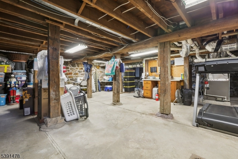property viewer photo 42