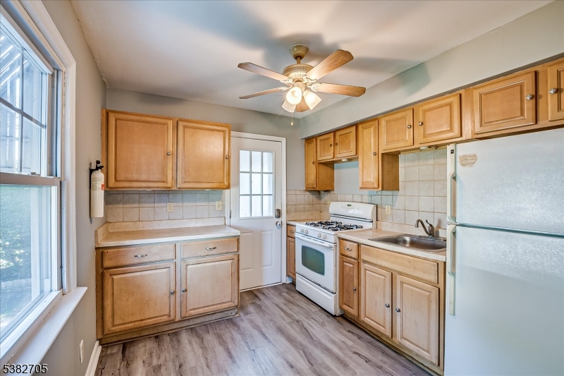 property viewer photo 14