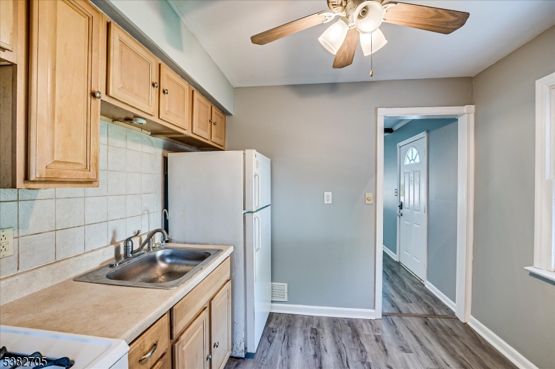 property viewer photo 16