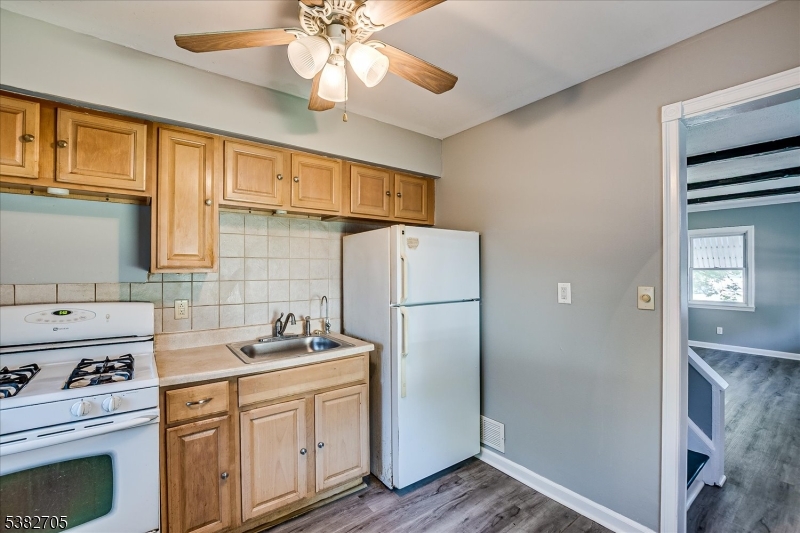 property viewer photo 17