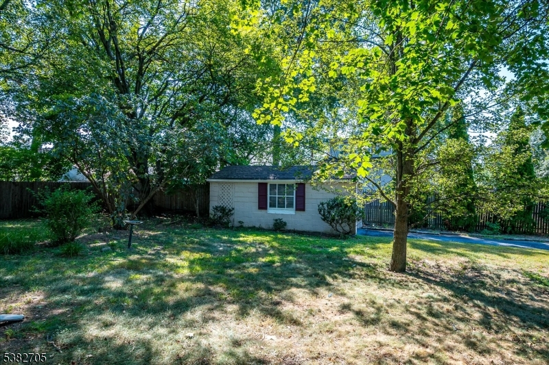 property viewer photo 31
