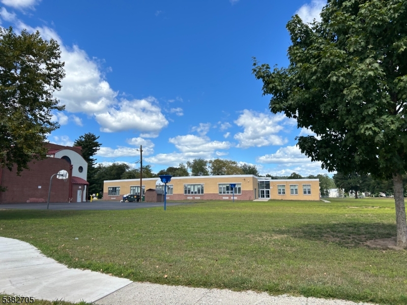 property viewer photo 38