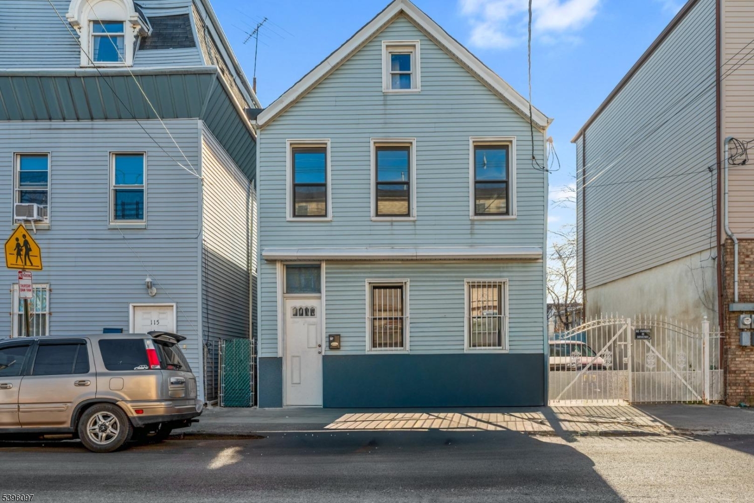 main property photo 32