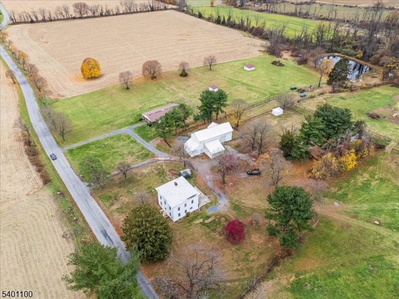 main property photo 32