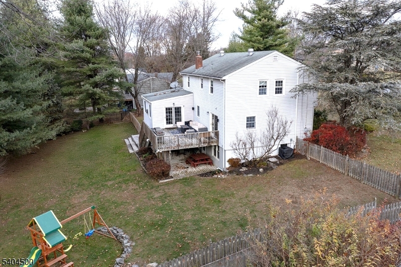 main property photo 30