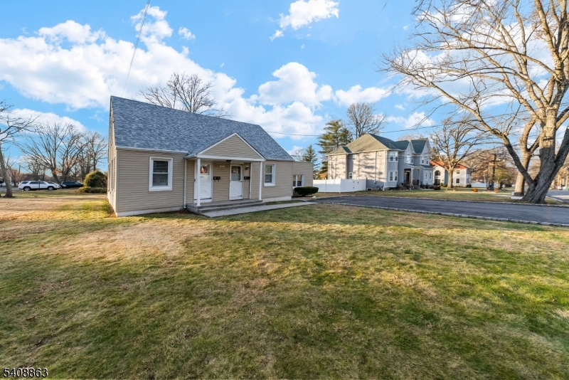 main property photo 27