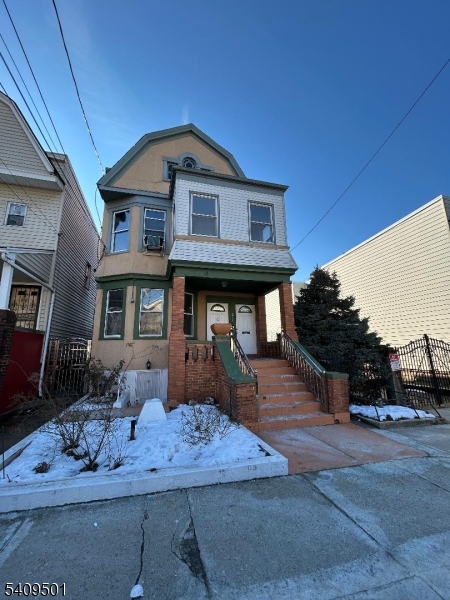 main property photo 19