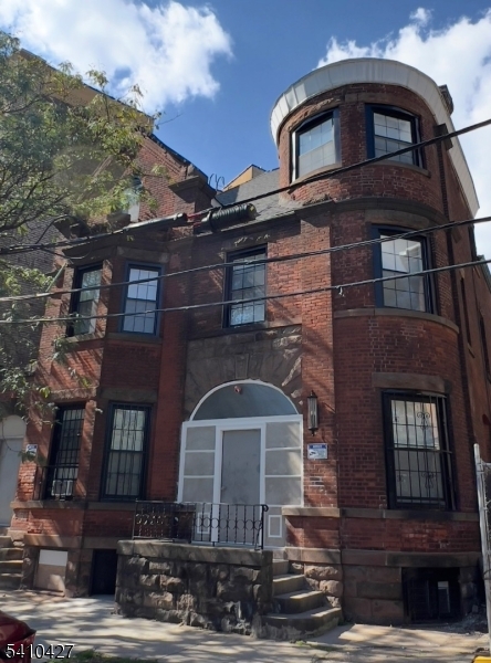 main property photo 7