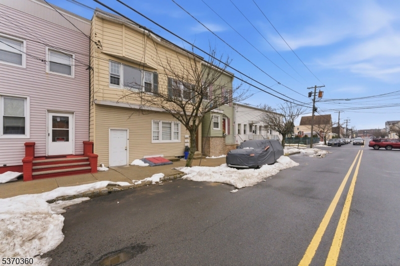 main property photo 20