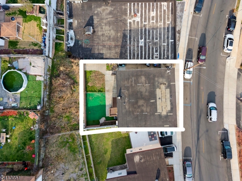 main property photo 27