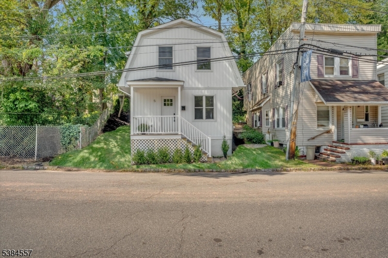 main property photo 22