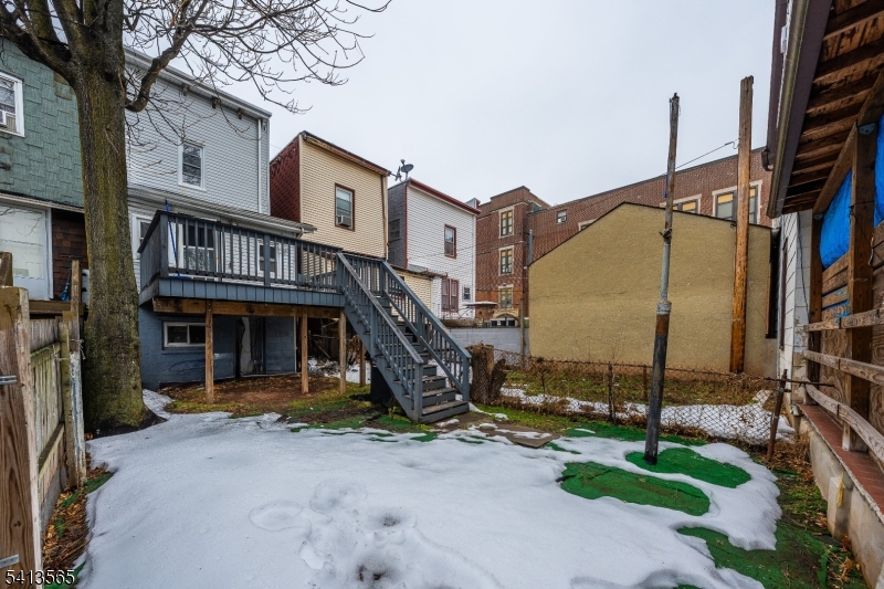 main property photo 33