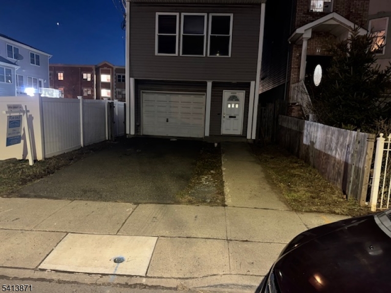 main property photo 30