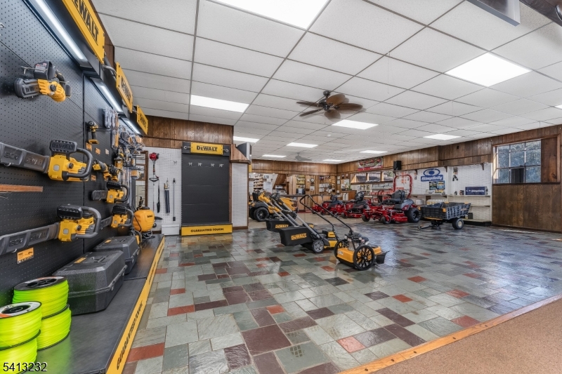 main property photo 48