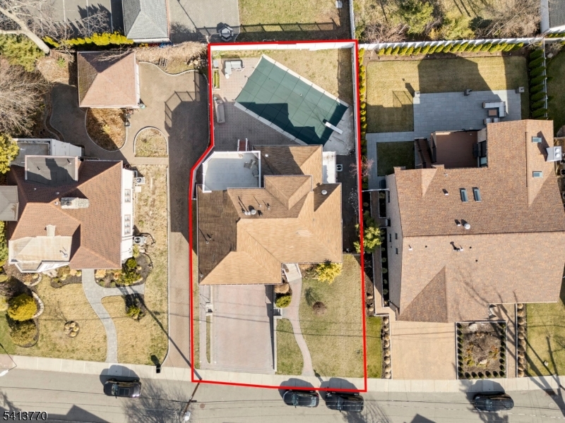 main property photo 25