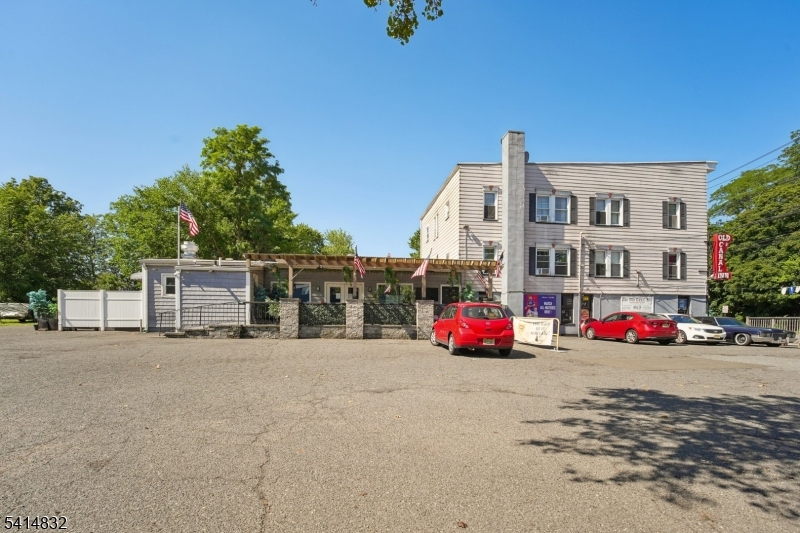 main property photo 22
