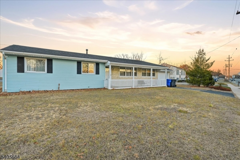 main property photo 24